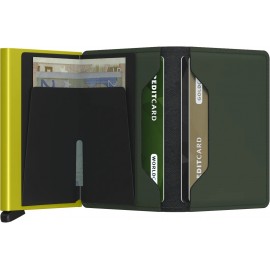 The SECRID can hold cards, business cards, documents or banknotes