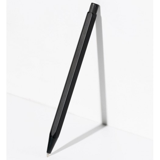 Minimalist pen in black.