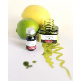 Ink in a juicy green color with the scent of lemon.