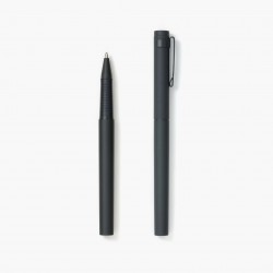 A minimalist pen with a matt finish.