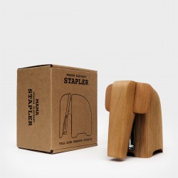 Drewniany zszywacz w kształcie słonia